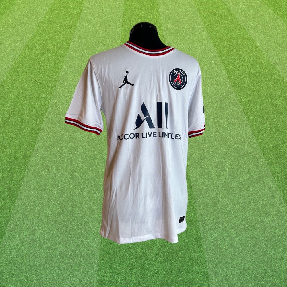 Paris Saint Germain Replica Jersey 22/23 NWOT